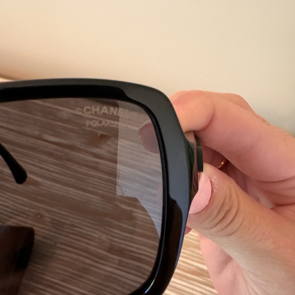 Chanel square acetate polarized sunglasses - Picture 7 of 11